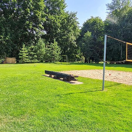 Atostogu Namelis-Pirtis Prie Upes Villa Anykščiai Buitenkant foto
